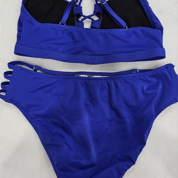 Venus Bikini - Picture 2 of 3